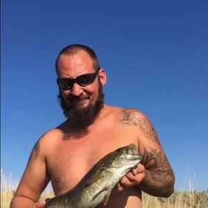 Meet your Posher, Joshua